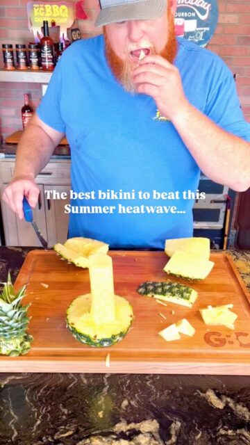 THIS is how you stay cool by the pool in this Summer heat π
#bbqfamily #pineapplebikini #pineapplebikinichicken #smokenmagic #heatwave